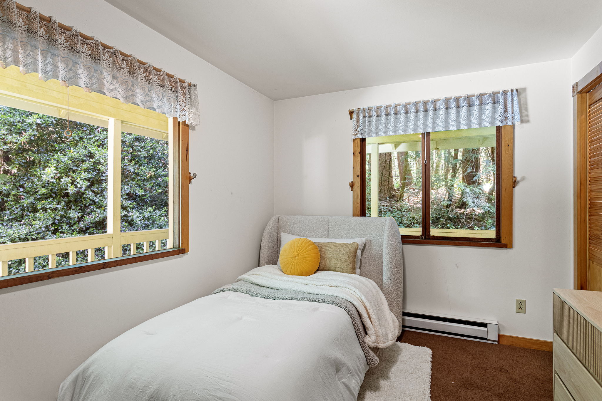 Bedroom at 2015 290th Ave Ne Carnation 98014
