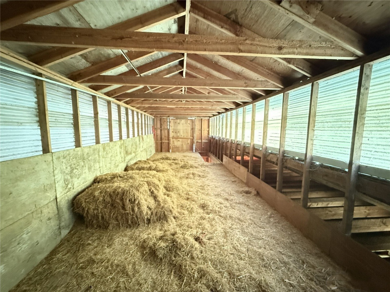 Barn and Huge Workshop at 2015 290th Ave Ne Carnation 98014