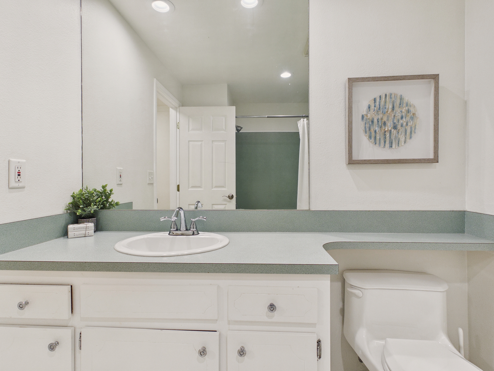 Other Bathroom at 18903 NE 165th St, Woodinville, WA 98072