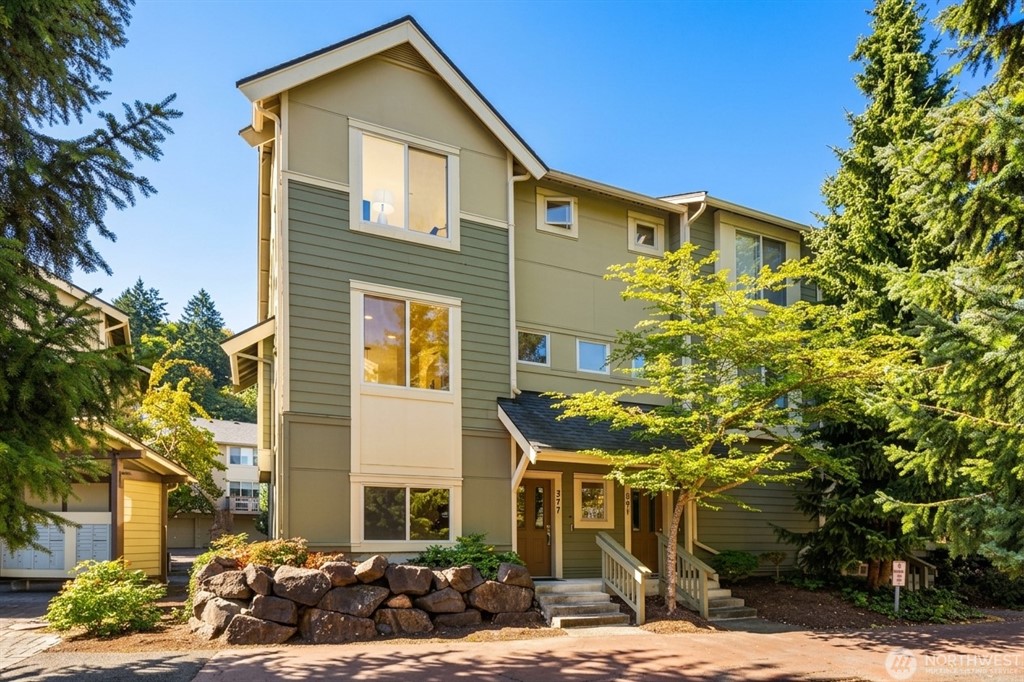 377 NW Pebble Lane Issaquah, WA 98027