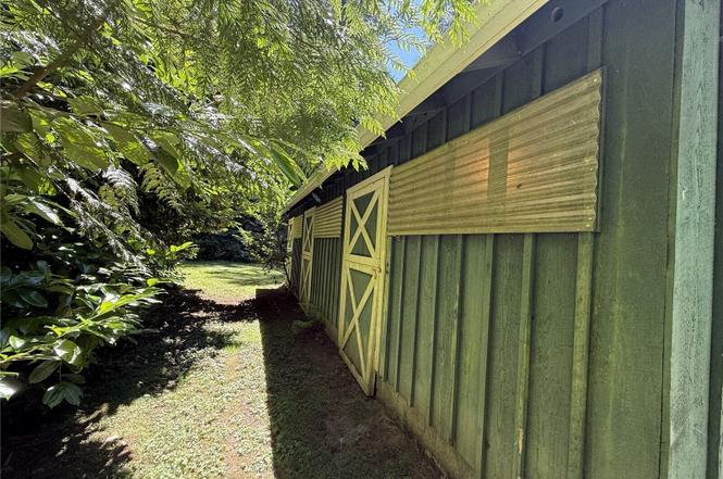 Barn and Huge Workshop at 2015 290th Ave Ne Carnation 98014