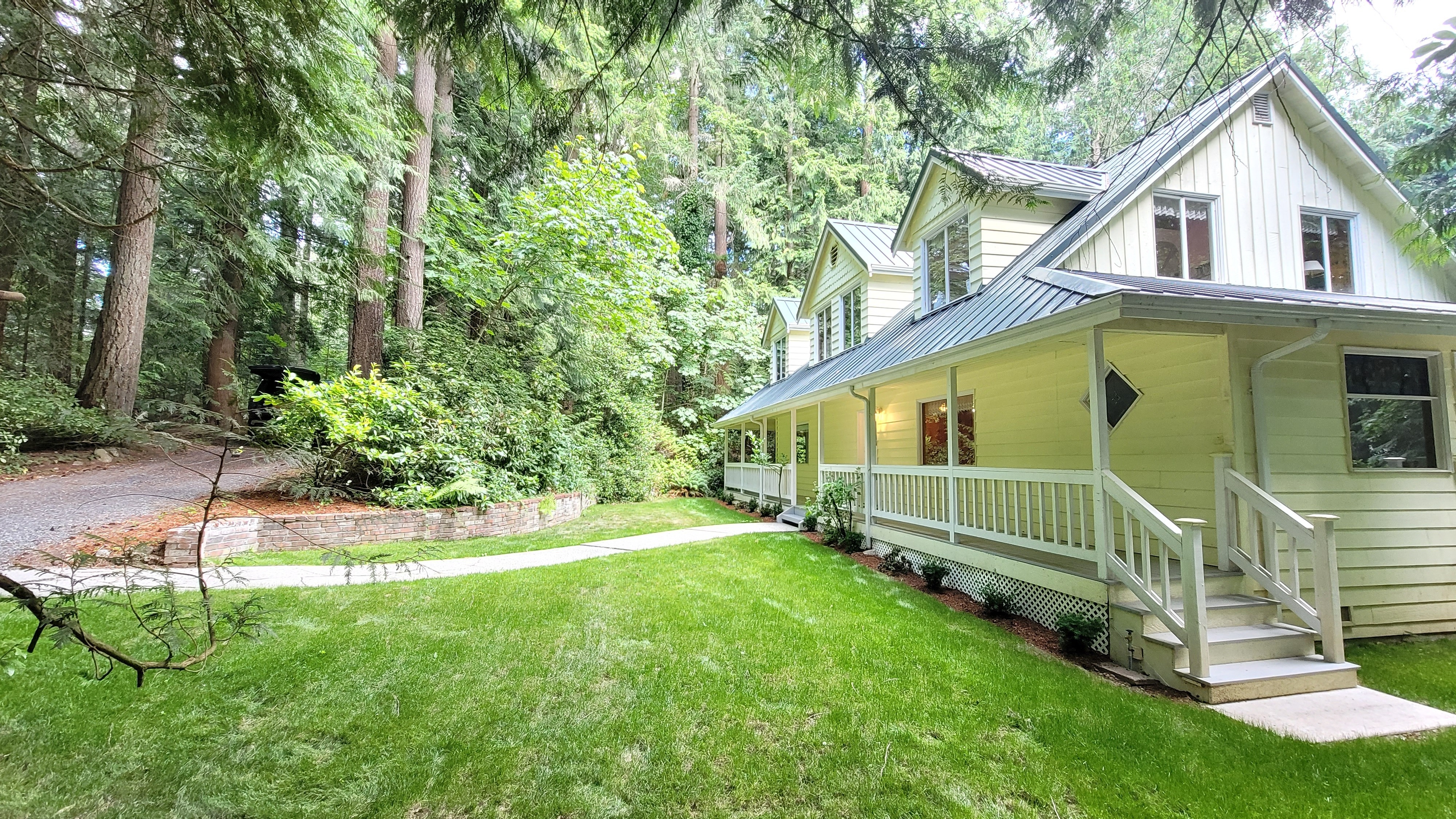 Property Photos at 2015 290th Ave Ne Carnation 98014