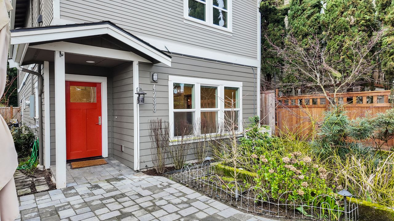 Property Photo in 4233 S Lucile Street Seattle, WA 98118