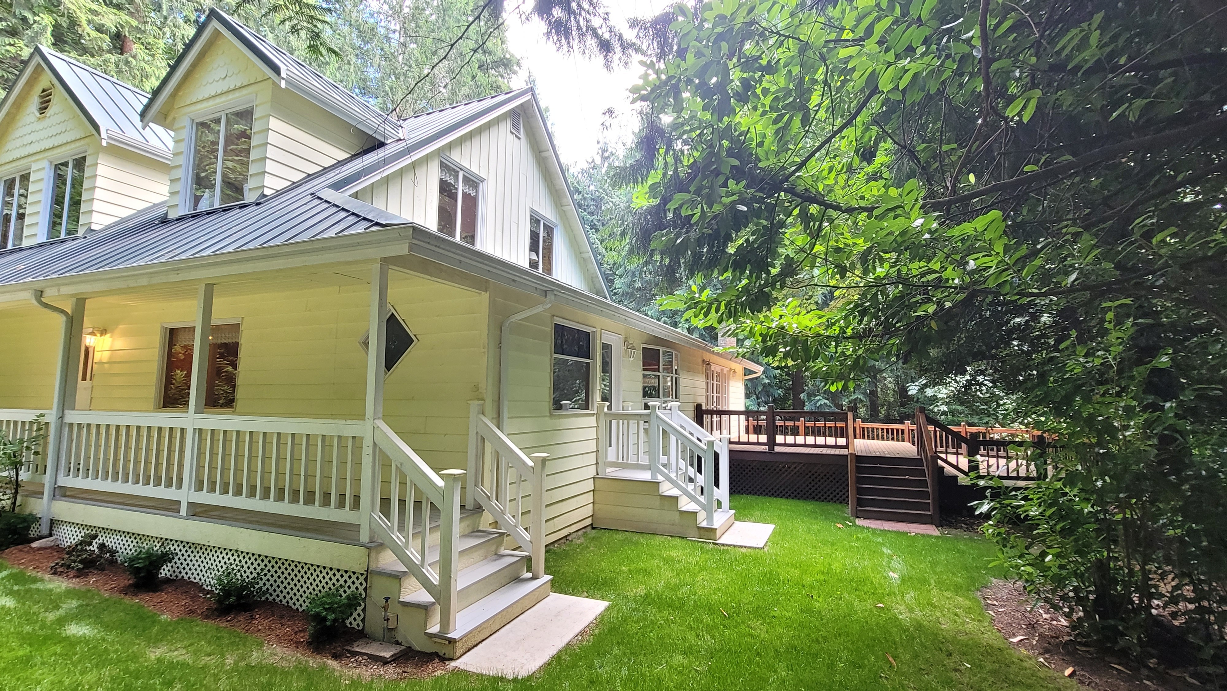 Property Photos at 2015 290th Ave Ne Carnation 98014