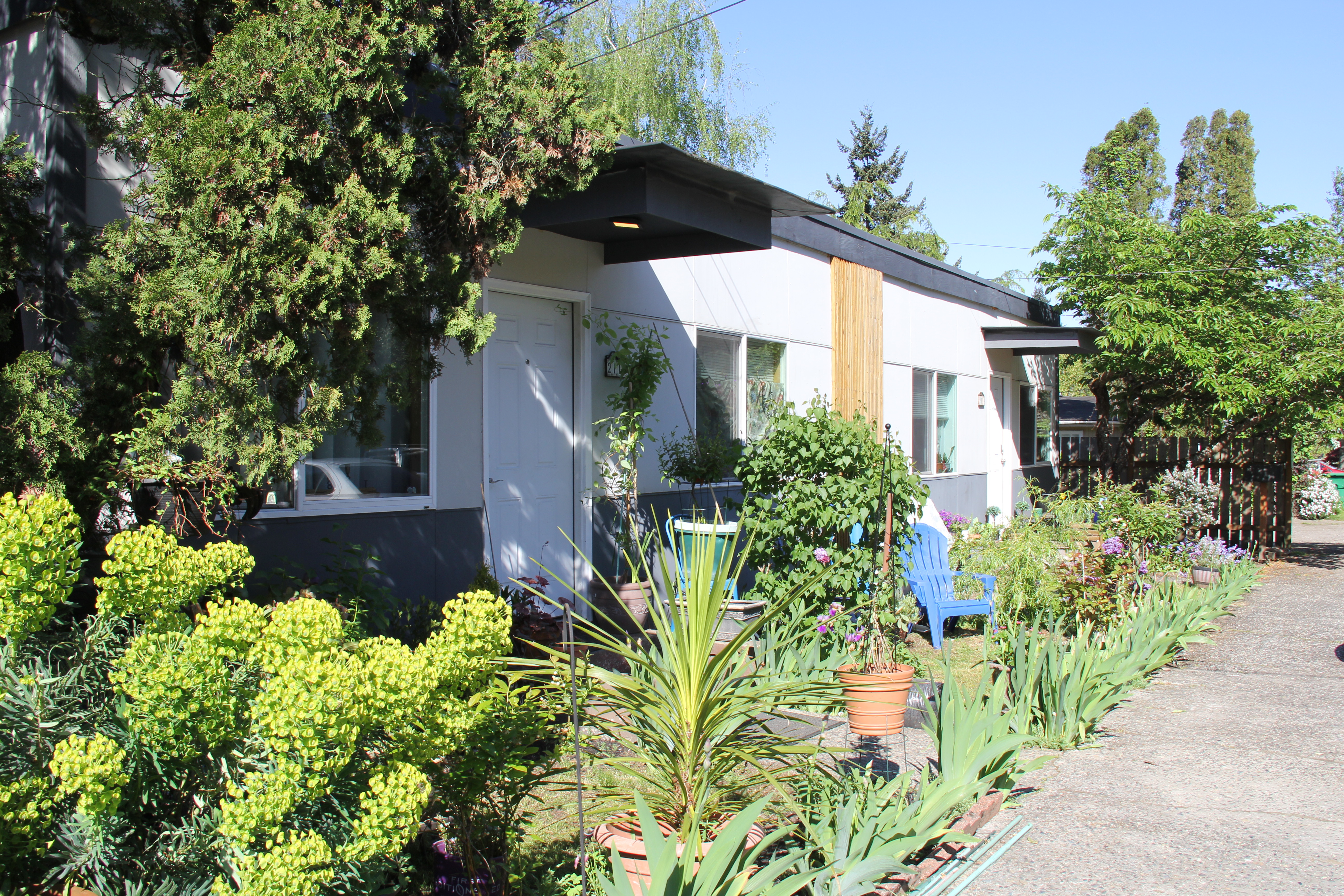 Property Photos at 2110-2116 NE 85th St, Seattle, WA 98115