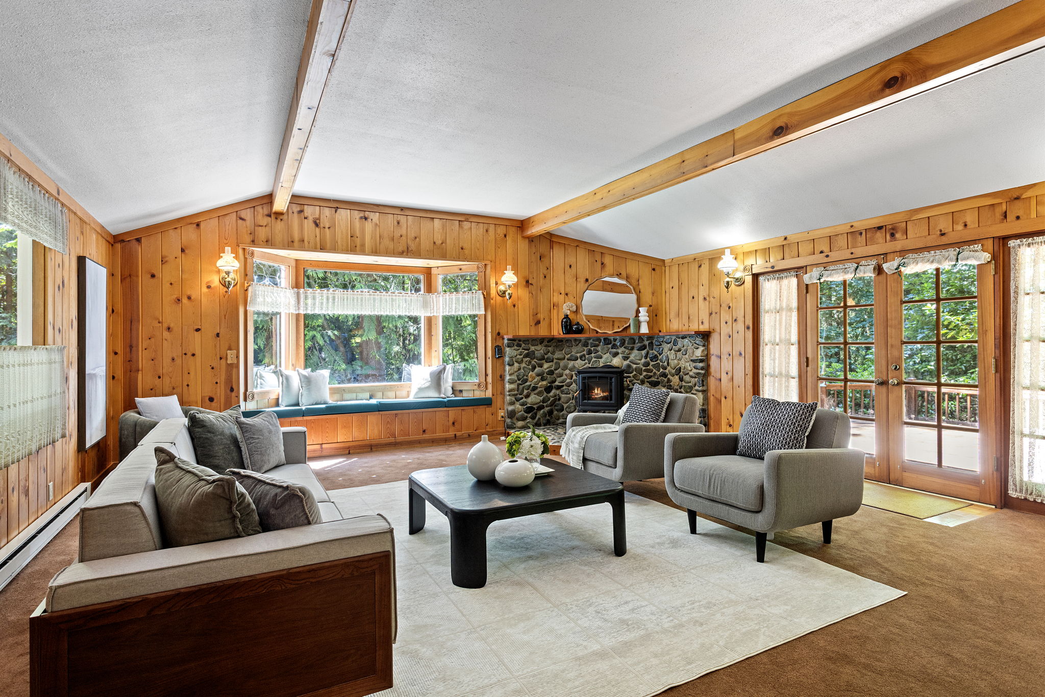 Living Room at 2015 290th Ave Ne Carnation 98014