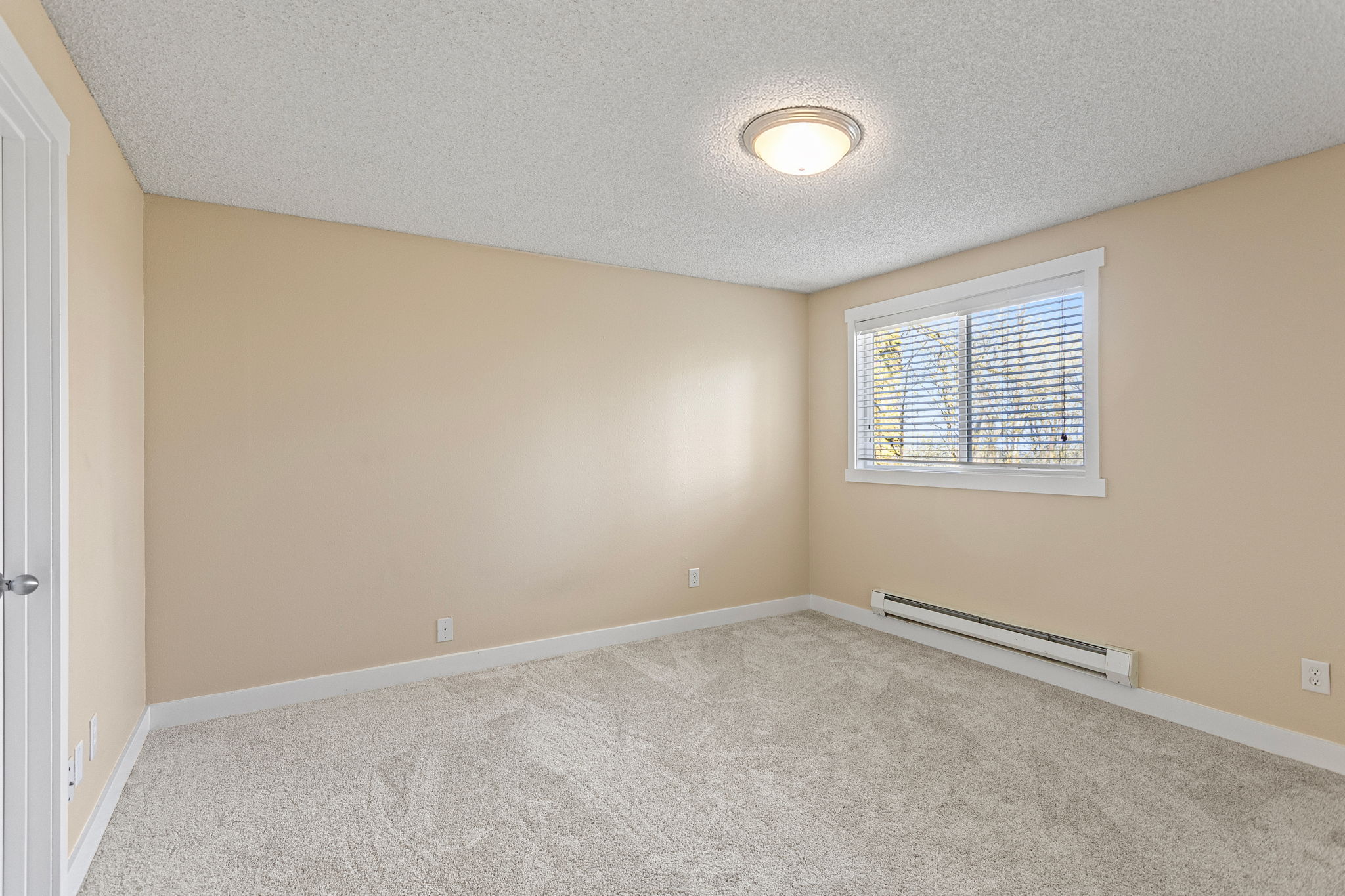 2nd Bedroom at 15230 SE 43rd Ct 101, Bellevue, WA 98006