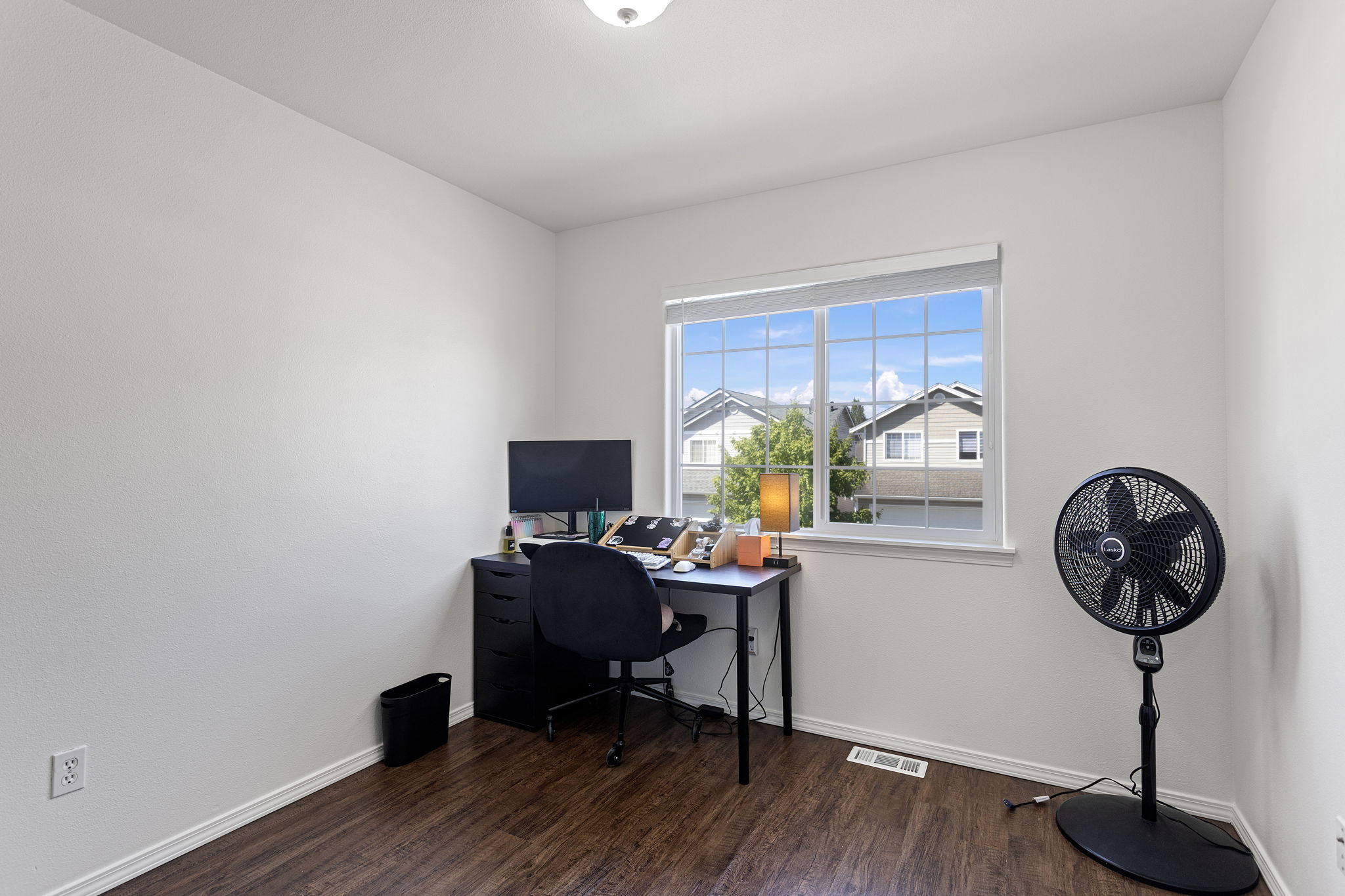 Extra Rooms for Home Office or Game Room at 17625 12th Pl W Lynnwood 98037