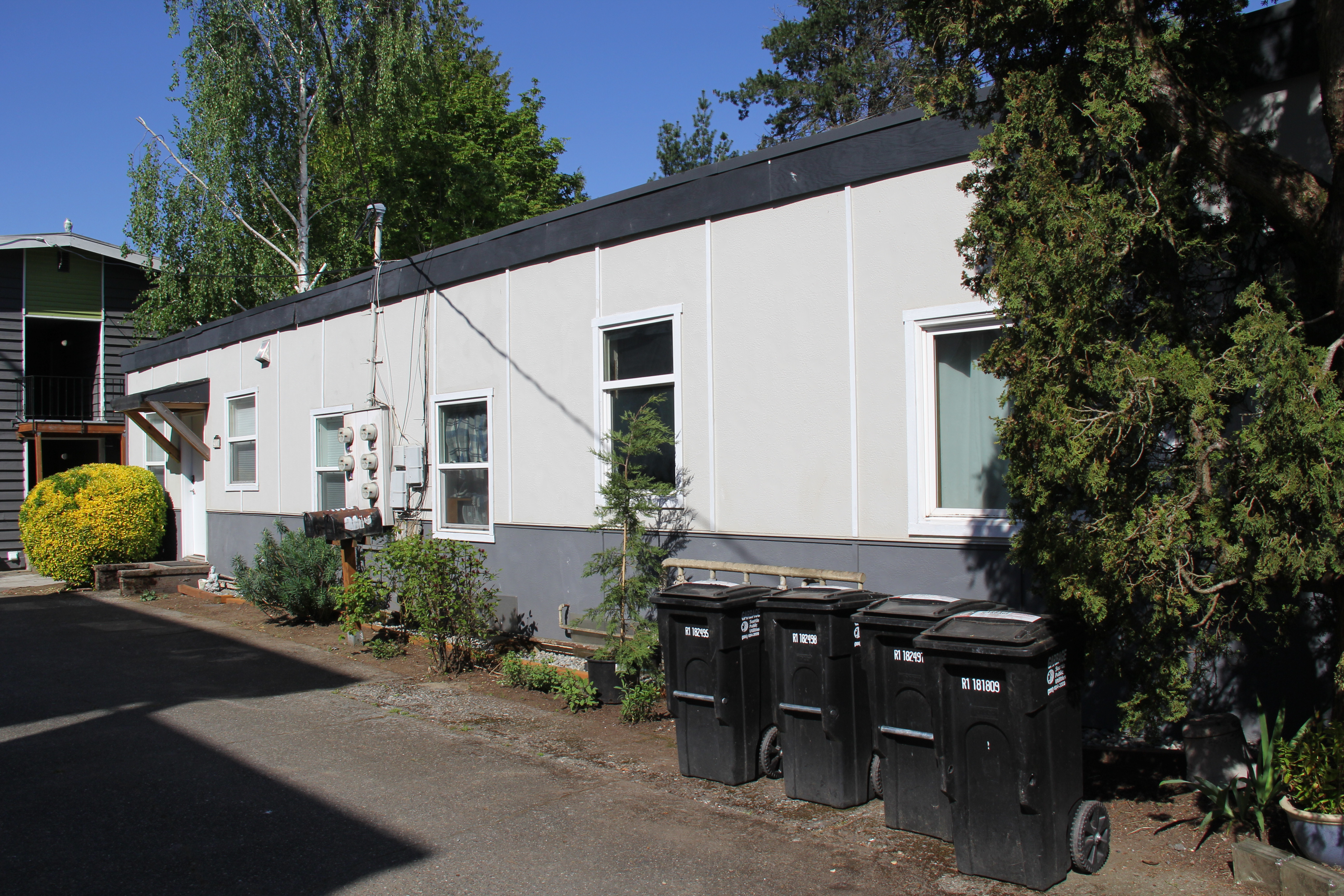 Open Space Parking at 2110-2116 NE 85th St, Seattle, WA 98115