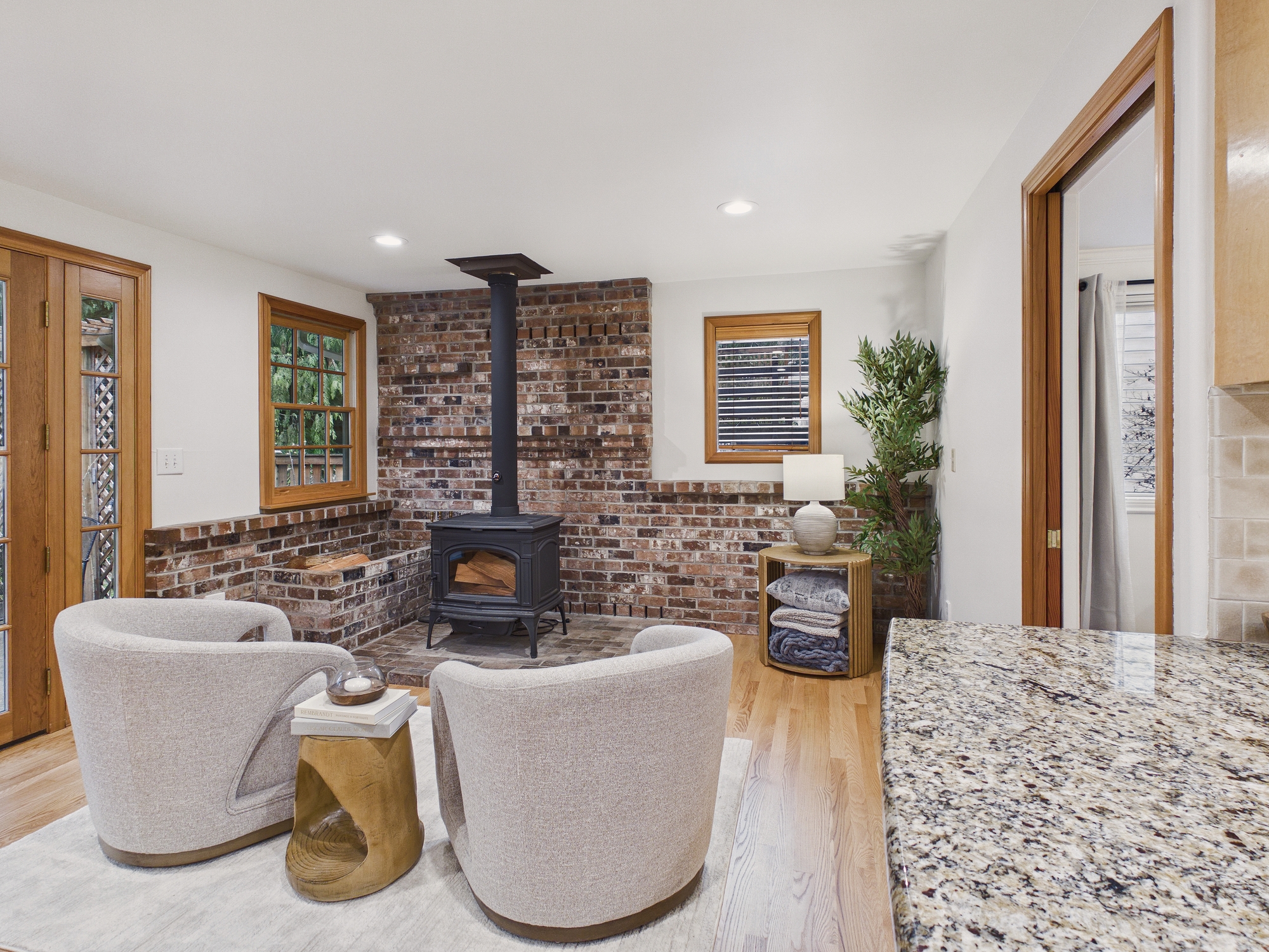 Other Fireplace at 18903 NE 165th St, Woodinville, WA 98072